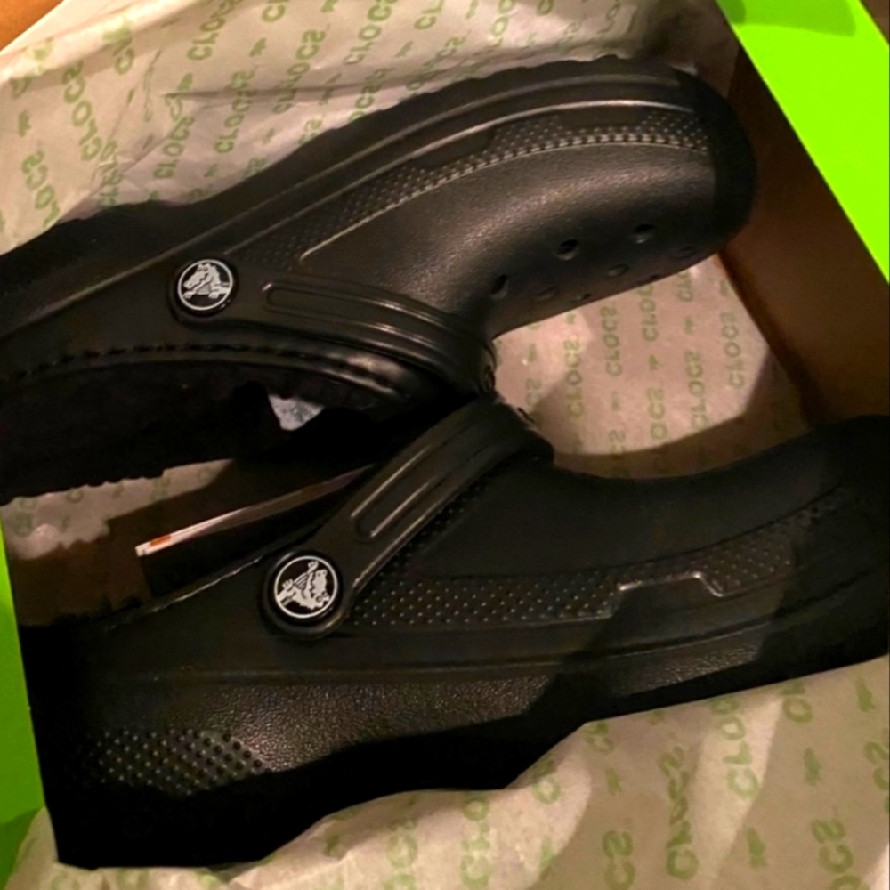 Shearling lined classic crocs NIB